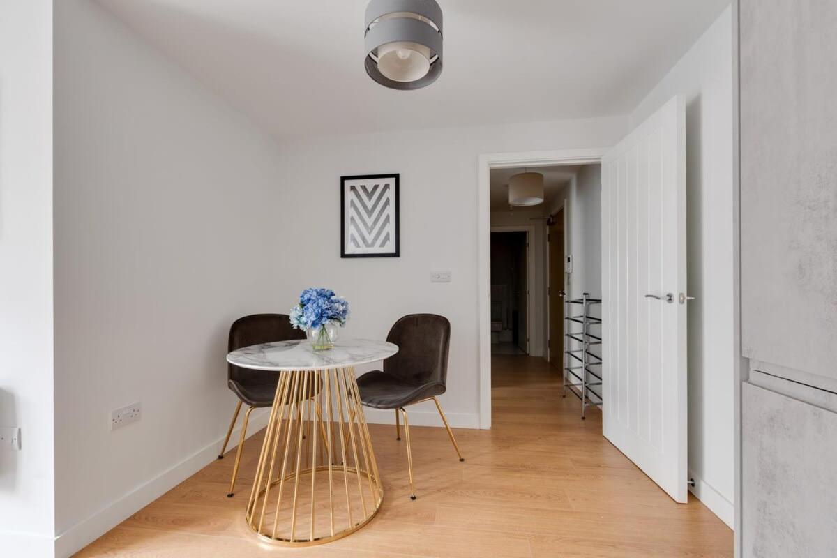 1 Bed Modern Apartment In A Converted Mill 리즈 외부 사진